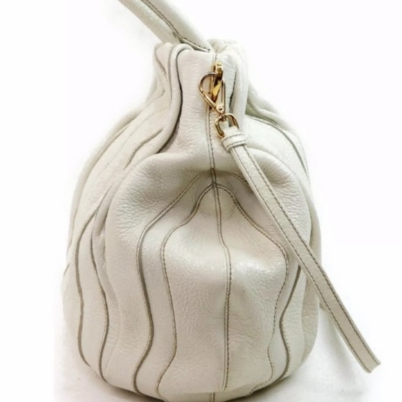 Sale !Leather Prada bag - Picture 2 of 14